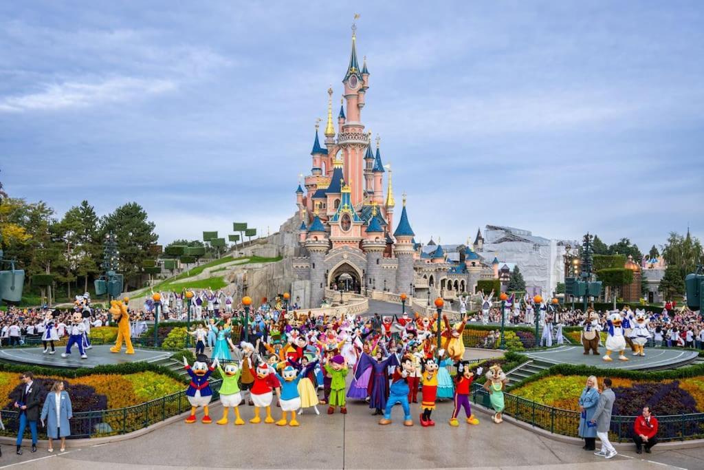 Appartement Idealement Situe Proche Disneyland Et Paris Lagny エクステリア 写真